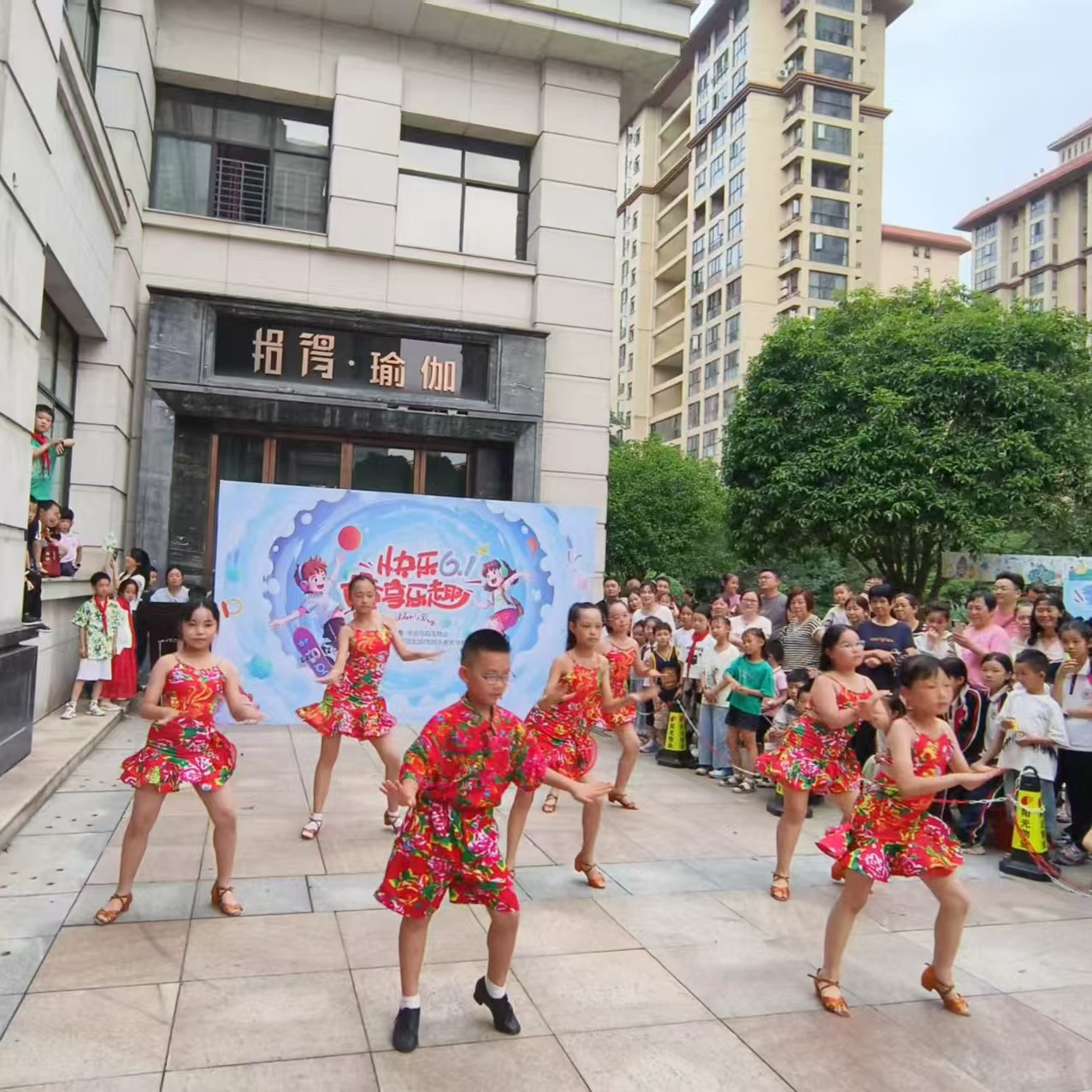 常德物業(yè)管理,物業(yè)企業(yè),陽(yáng)光物業(yè) 常德物業(yè)管理,物業(yè)企業(yè),陽(yáng)光物業(yè)